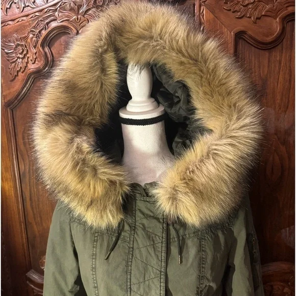 NWT BASS CO Fur Hood Winter Coat - Picture 4 of 14